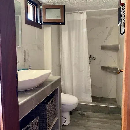 2 On The بيت للعطل فوركا