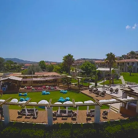 Tatil Evi 2 On The *